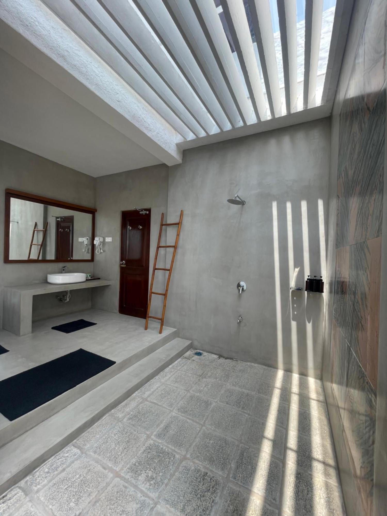 קלוטארה Hibiscus Beach Hotel & Villas מראה חיצוני תמונה