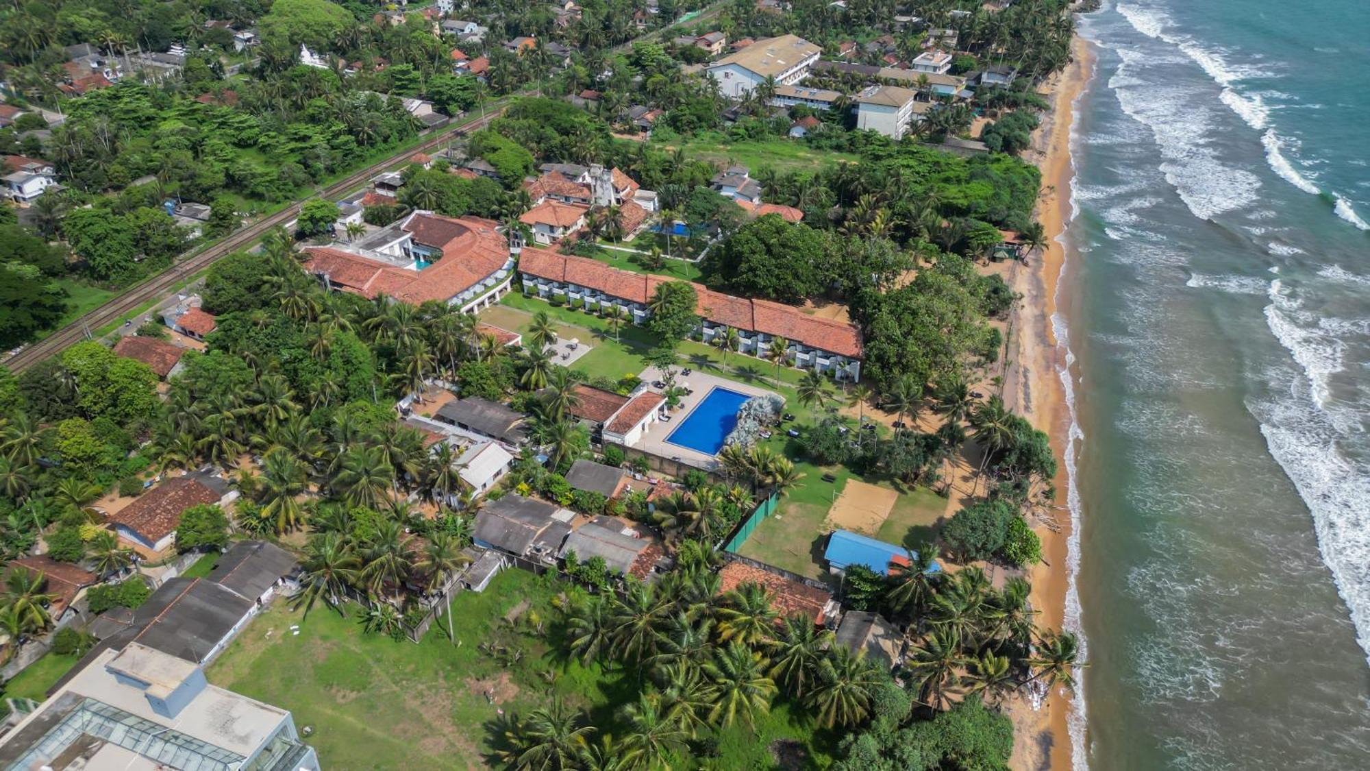 קלוטארה Hibiscus Beach Hotel & Villas מראה חיצוני תמונה