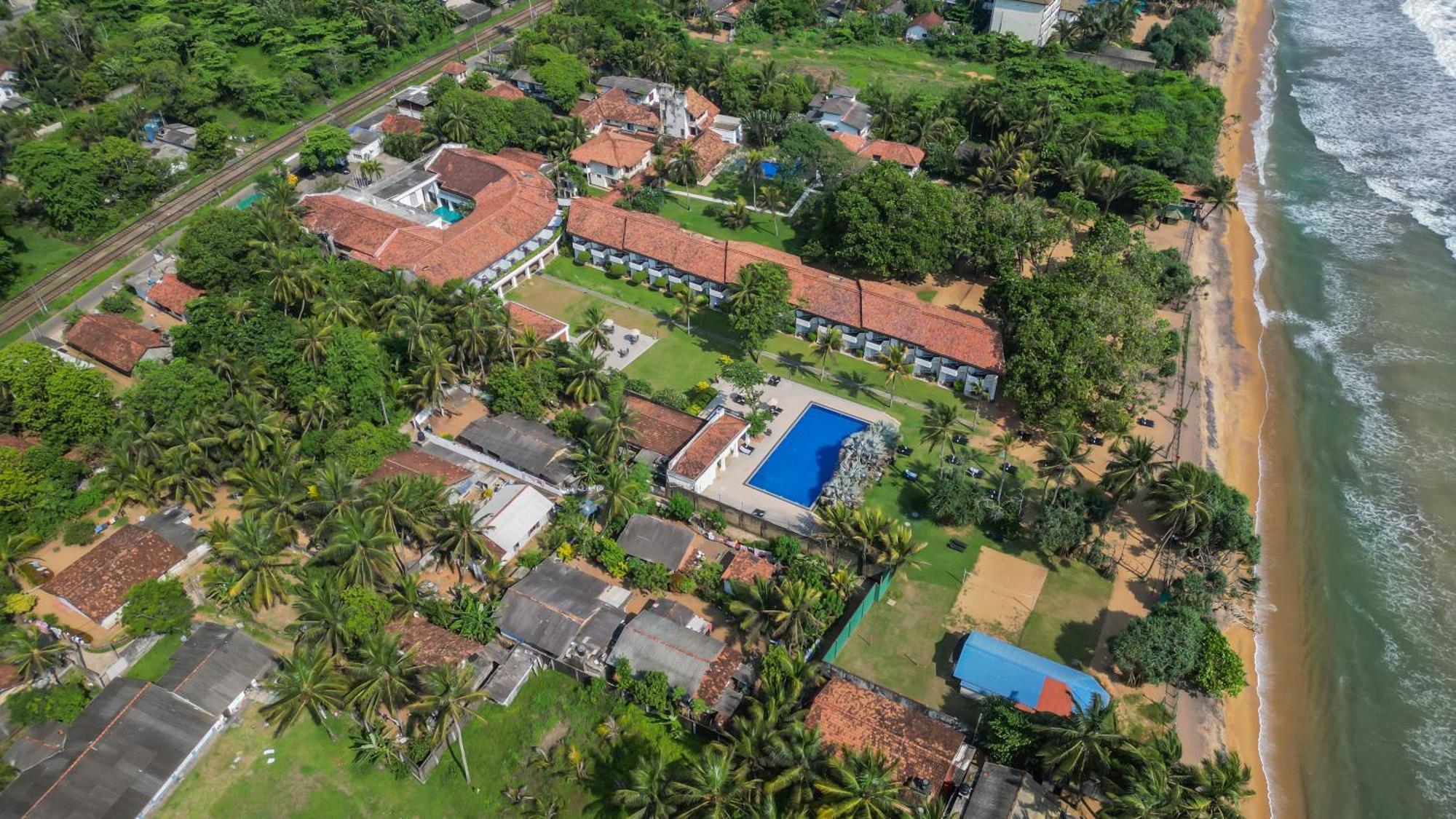 קלוטארה Hibiscus Beach Hotel & Villas מראה חיצוני תמונה