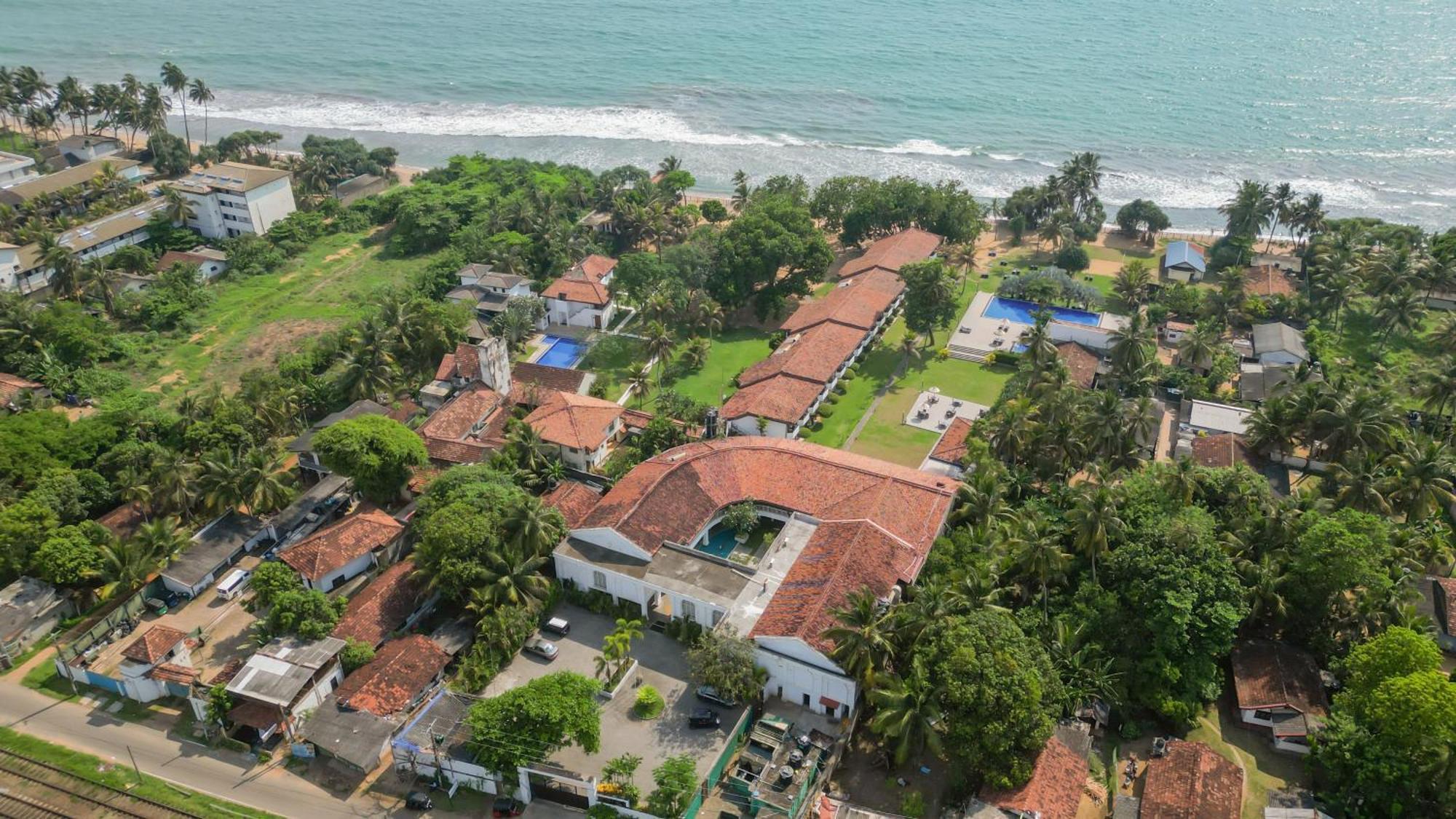 קלוטארה Hibiscus Beach Hotel & Villas מראה חיצוני תמונה