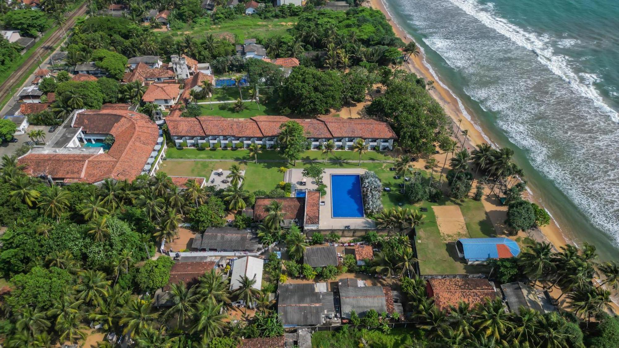 קלוטארה Hibiscus Beach Hotel & Villas מראה חיצוני תמונה