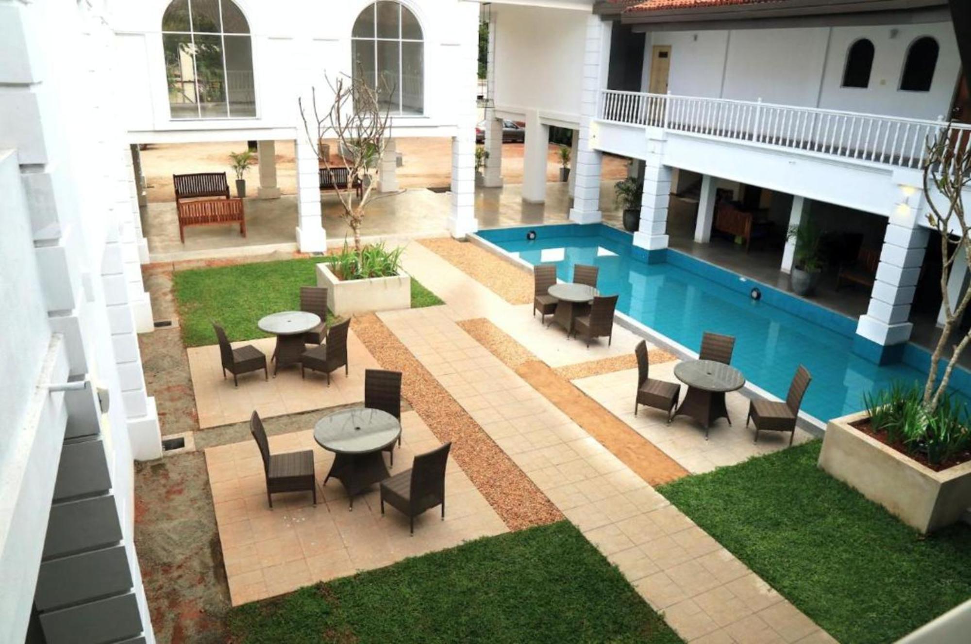 קלוטארה Hibiscus Beach Hotel & Villas מראה חיצוני תמונה